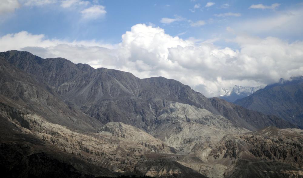 The Weekend Leader - Search for missing S.Korean climber under at Karakoram range